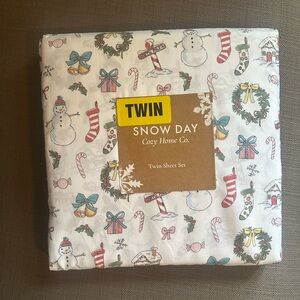 Snow Day Twin Sheet Set